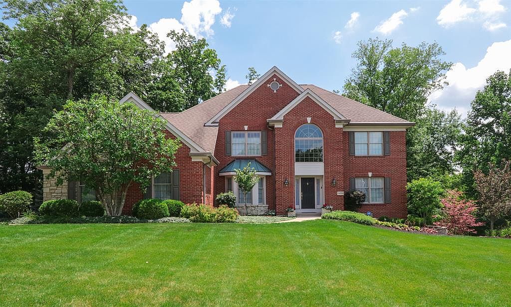 11050 Woodlands Way, Blue Ash, OH 45241 | Zillow