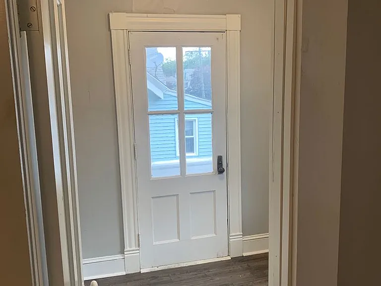131 Lincoln St — Photo 16
