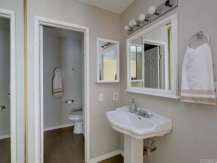 5585 E Pacific Coast Hwy #145 — Photo 9