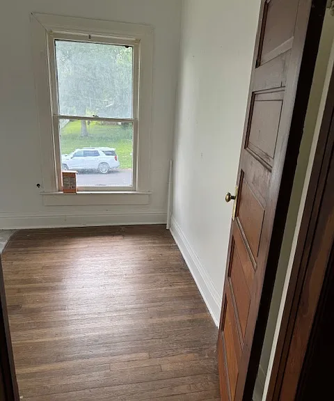 510 N Odell Ave — Photo 9
