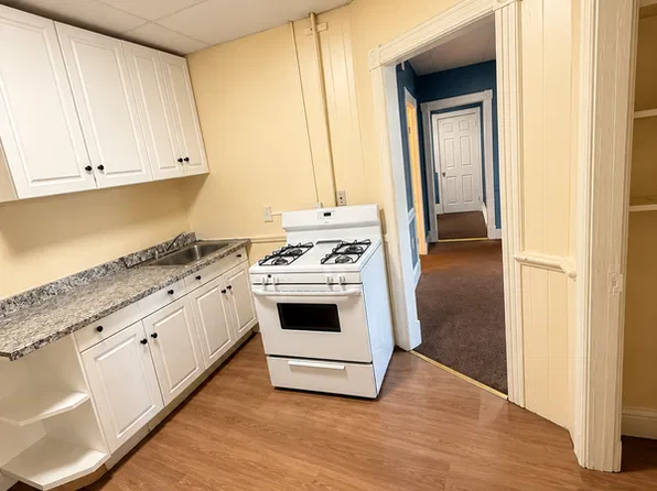 65 N Lake Ave APT 3, Albany, NY 12206