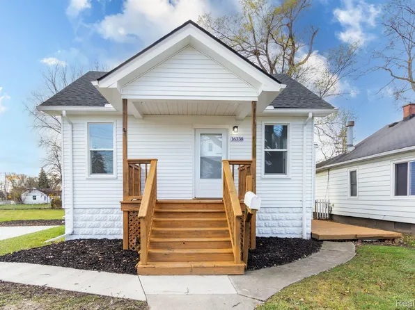 16338 Nicolai Ave, Eastpointe, MI 48021