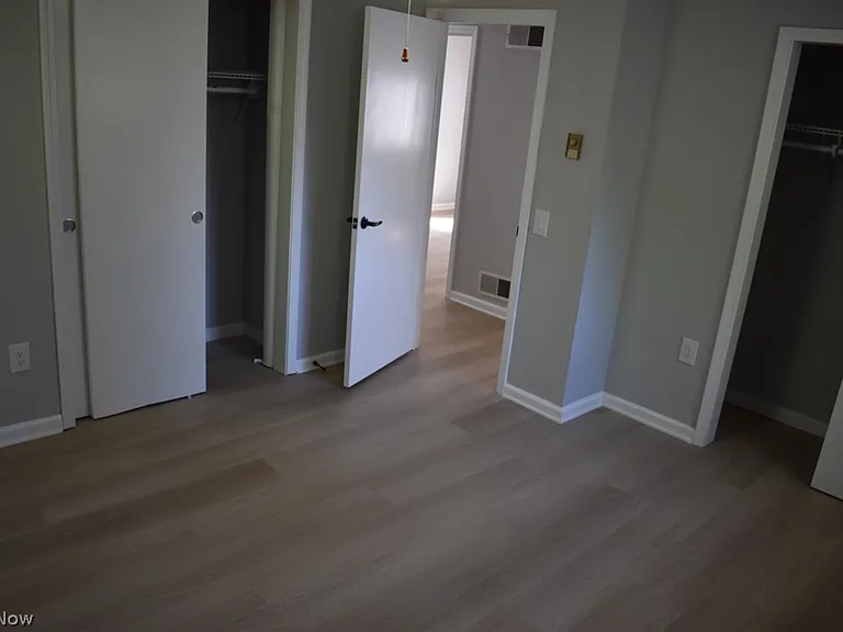 487 Greenhill Rd — Photo 6