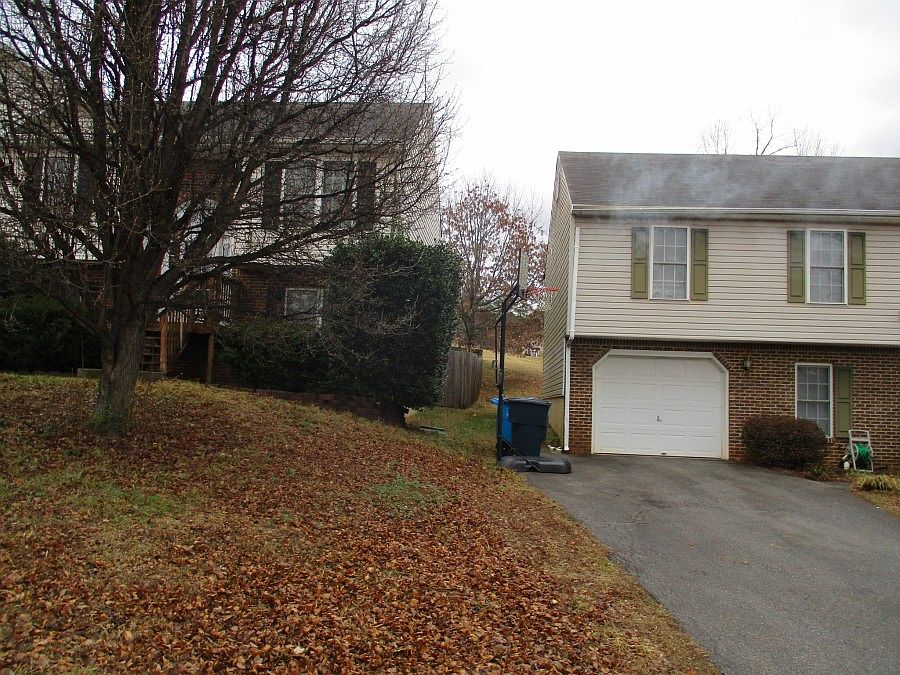 2nd image of 4973 Pine Glen Rd NE