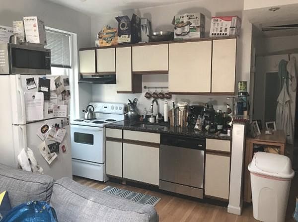 2nd image of 1427 Commonwealth Ave APT 501
