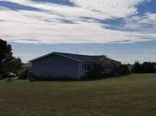 W5815 County Rd S, Black Creek, WI 54106