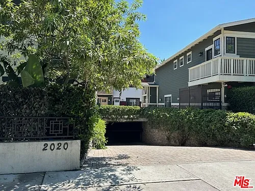 2020 Holly Dr #14 Photo 1