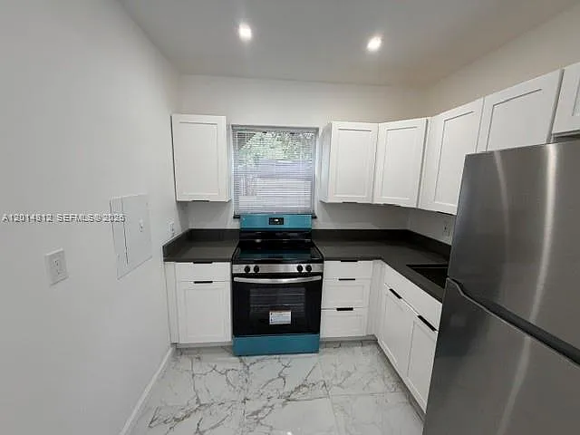 1909 Plunkett St #1-4 — Photo 5