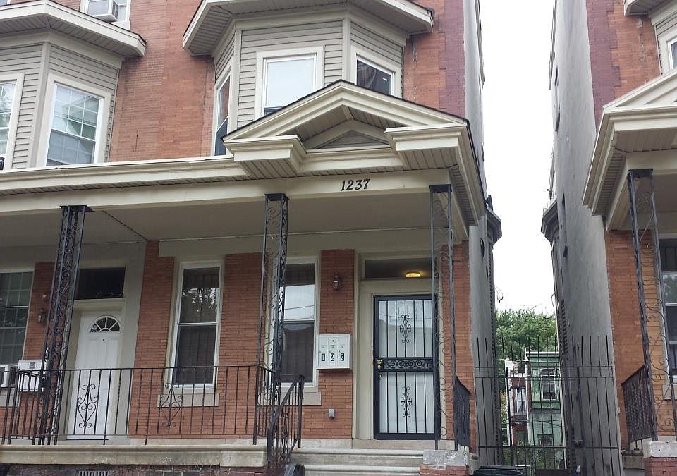 1st image of 1237 W Allegheny Ave #1