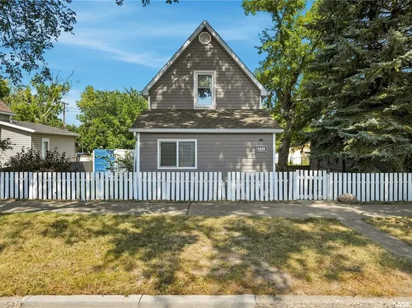 270 Duffield STREET W, Moose Jaw, SK S6H 5H4