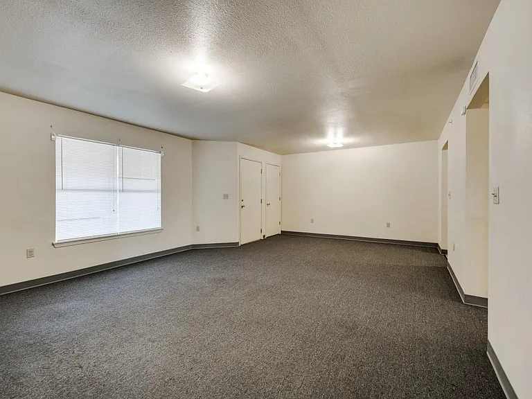 Mariner II Apartments — Photo 8