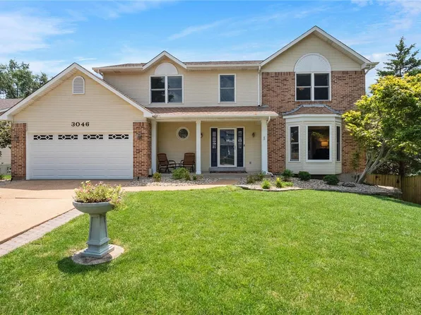 3046 Arrowhead Point Dr, Saint Louis, MO 63129