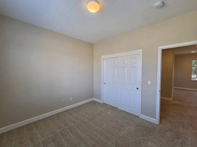 1406 Yukon St — Photo 32