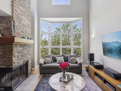 310 Hancock Court, Edgewater, NJ, 07020