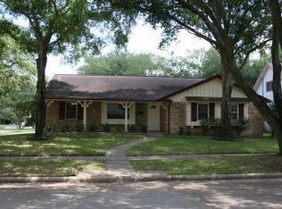 8346 Langdon Ln, Houston, TX 77036