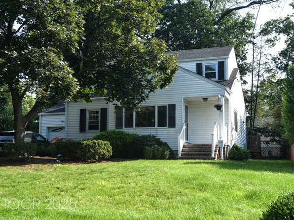 90 Greenway Rd