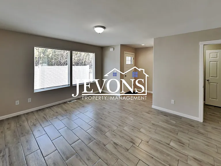 1912 W Mead Ave #1 — Photo 21