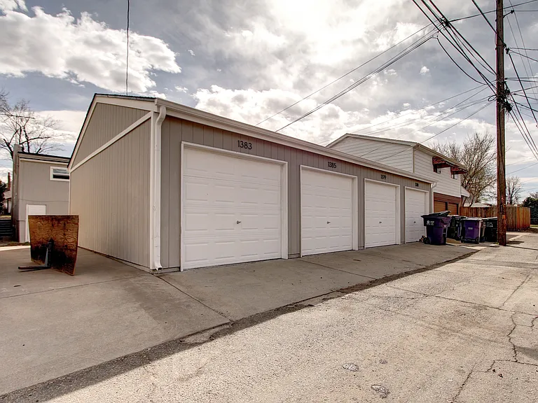 1385 S Logan St — Photo 9