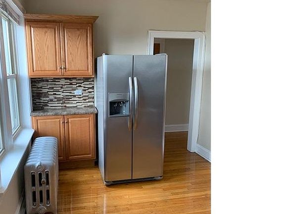 4th image of 4810 W Cortland St #3