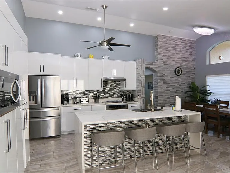 1470 Wedge Way — Photo 2
