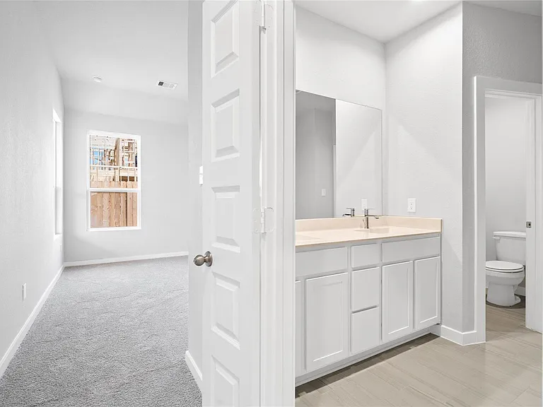 2638 Finley Ln — Photo 9