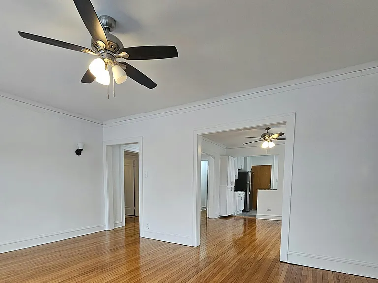 7005 N Ridge Blvd #2W — Photo 7