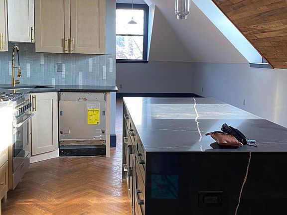 3rd image of 1 Madison Ave #2