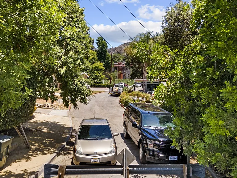 1757 June Ln — Photo 8
