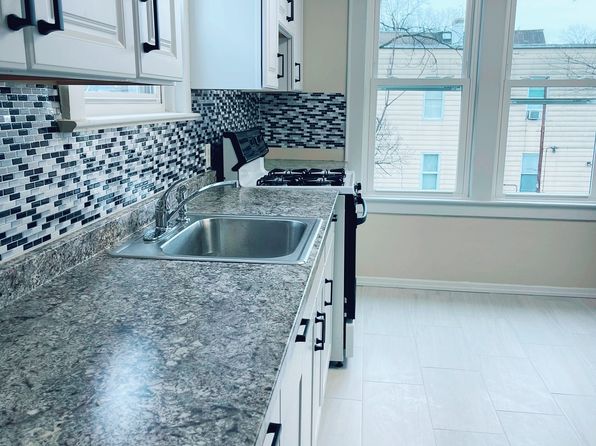 16 Hazel Pl Floor 2