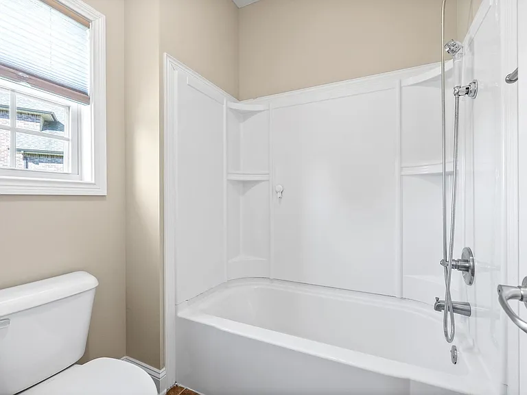 126 Parkland Cir — Photo 26