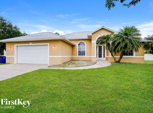 16710 Oak Grove Ct, Alva, FL 33920