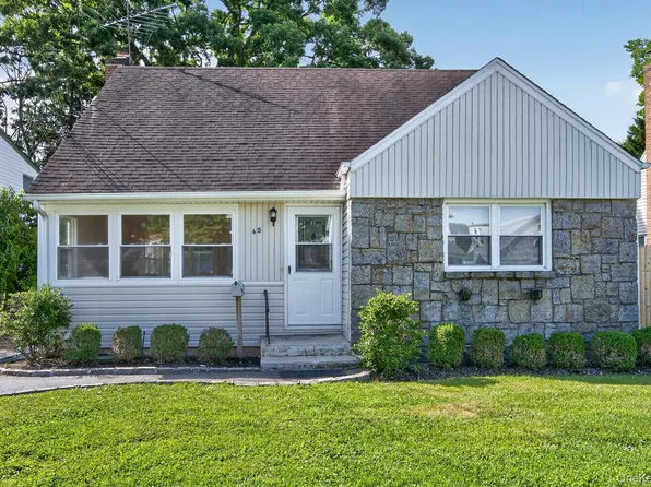 48 Locust Street, Westbury, NY 11590