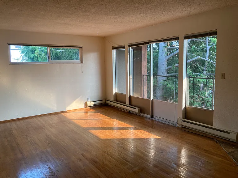 6515 4th Ave NE #3 — Photo 9