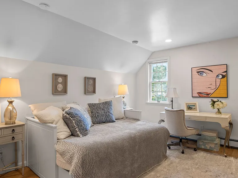 2421 Noyac Rd — Photo 28