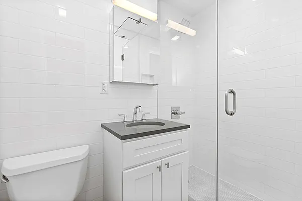 Rented by Cooper & Cooper Real Estate | media 21