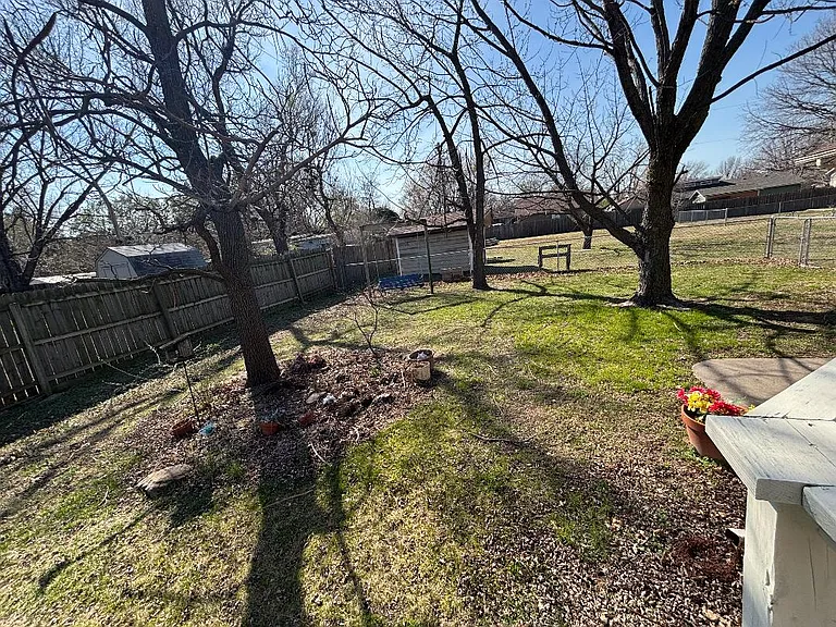 4705 N Derek Ct — Photo 26