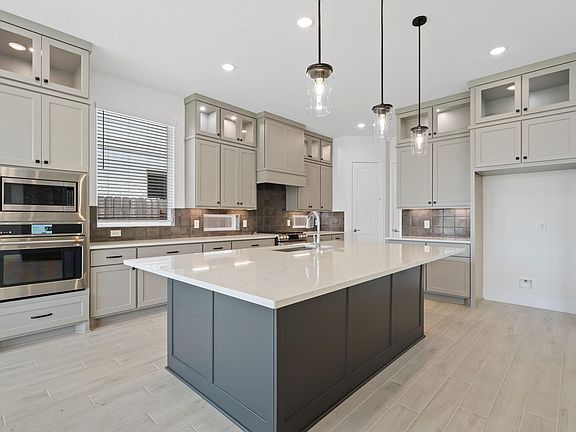 3rd image of 228 Sandhill Grove Trl