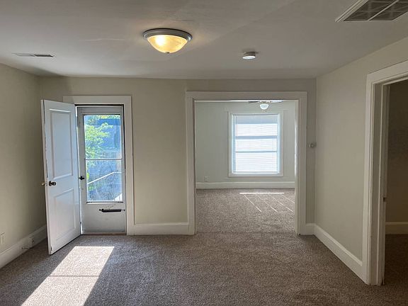 4th image of 1707 Franklin St