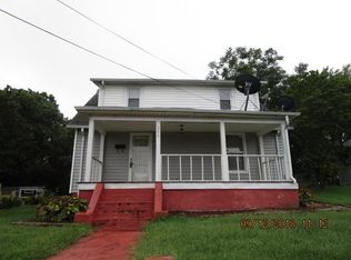 202 Emmette St, Martinsville, VA 24112