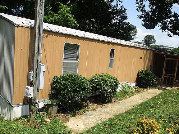 2nd image of 711 1/2 Sunnyview Dr