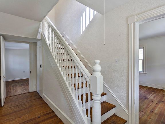 4th image of 1616 Still House Dr