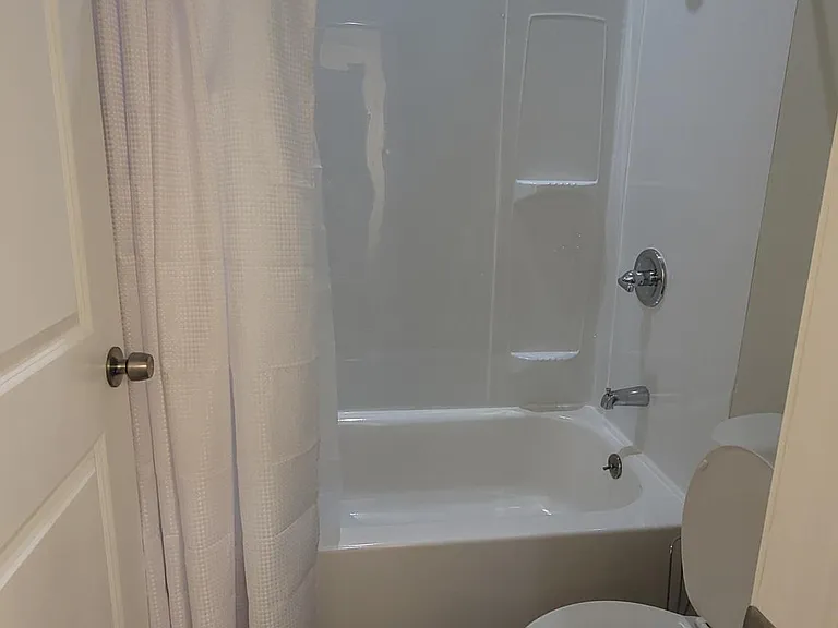 1221 E Lincoln Ave #A — Photo 13