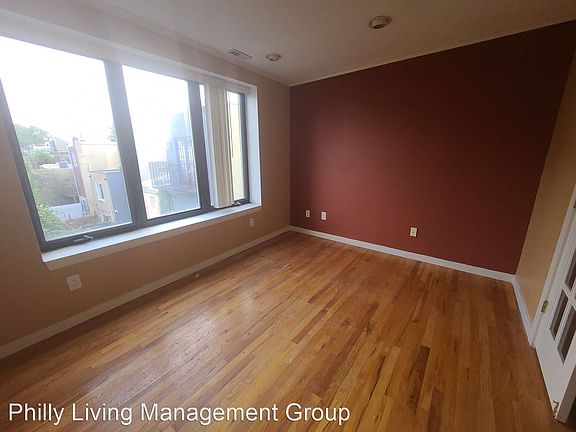 2nd image of 815 S 4th St #10546321