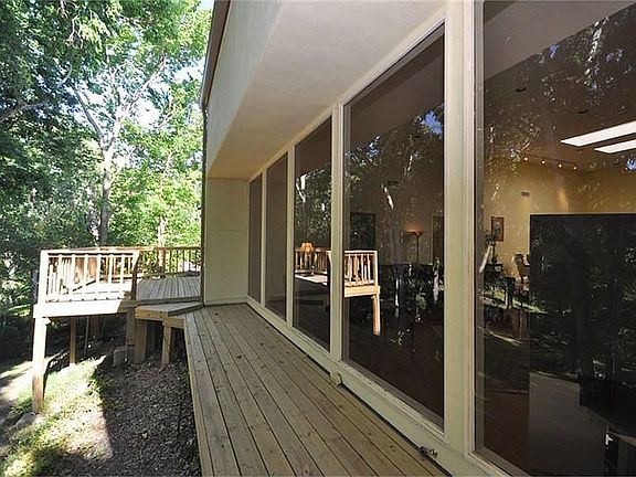 5th image of 403 Bayou Cove Ct