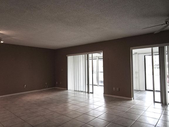 5th image of 1630 Palmer Ct