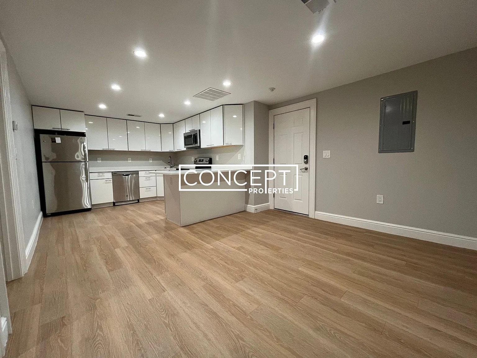 47 Bay State Rd — Photo 1