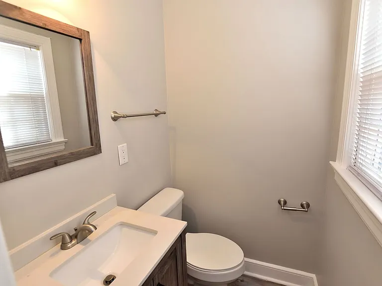 708 Cedarbrook Dr — Photo 16