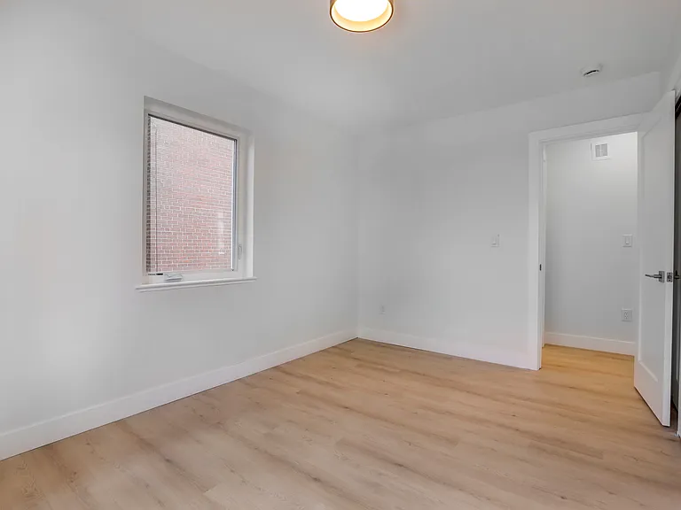 1270 N Logan St #9 — Photo 30
