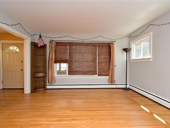 4th image of 306 Fredericka St