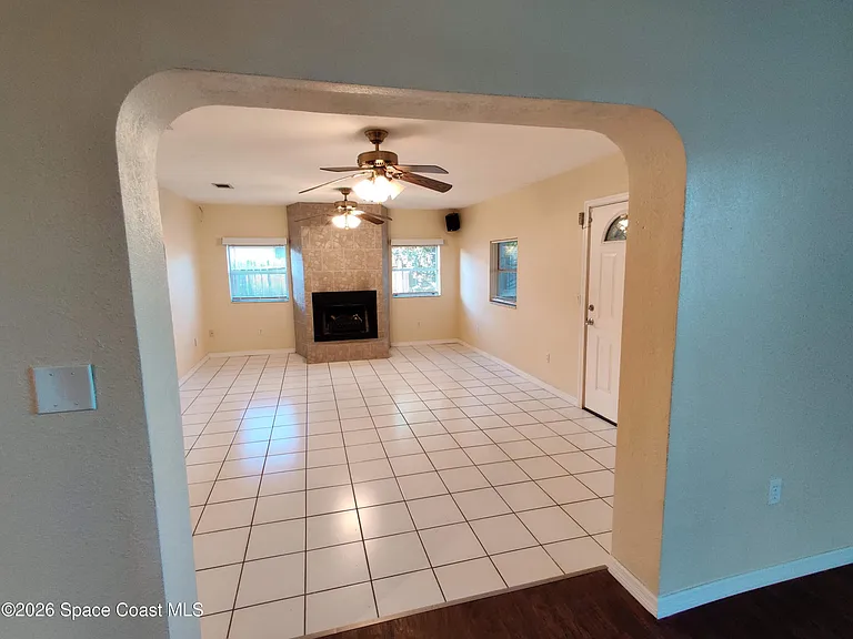 2330 Jason St — Photo 15